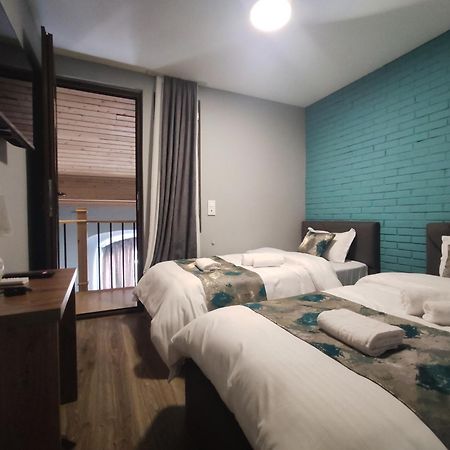 Tbilicity Hotel Tbilissi Extérieur photo