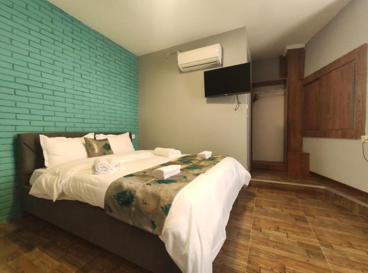 Tbilicity Hotel Tbilissi Extérieur photo