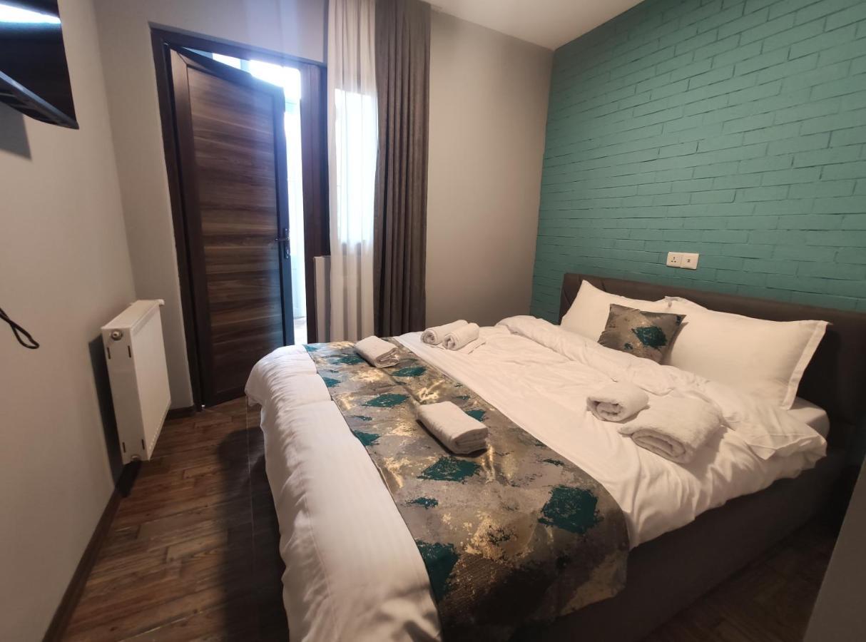 Tbilicity Hotel Tbilissi Extérieur photo