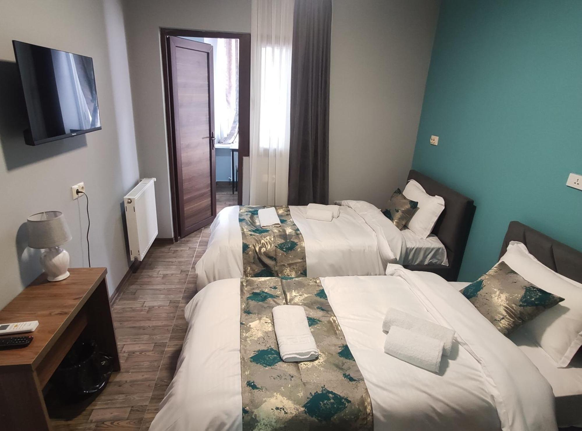 Tbilicity Hotel Tbilissi Extérieur photo